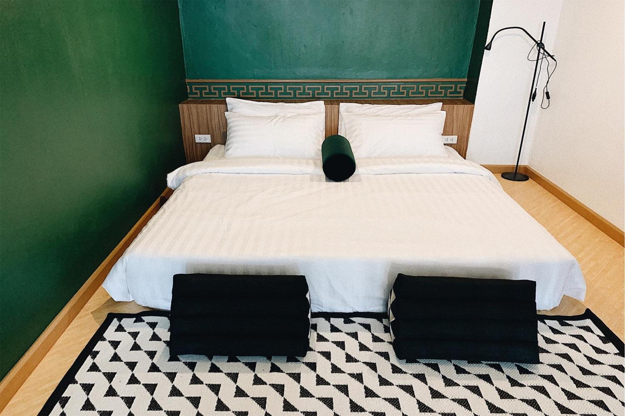 Wander Wonder 八ww Bed & Breakfast Bangkok Bagian luar foto