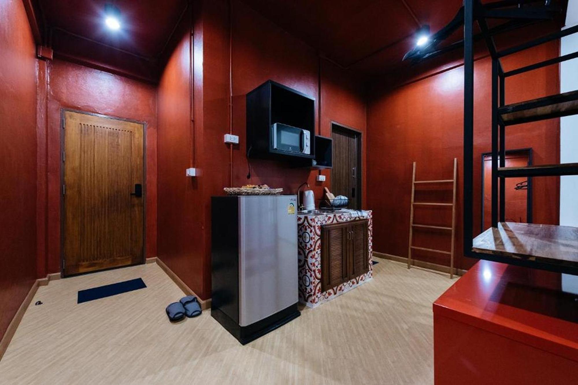 Wander Wonder 八ww Bed & Breakfast Bangkok Bagian luar foto